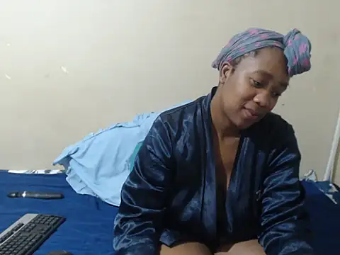 Snapshot of SexyLipss_ chatting on 04.25.26 SexyLipss online show from 04.25.26