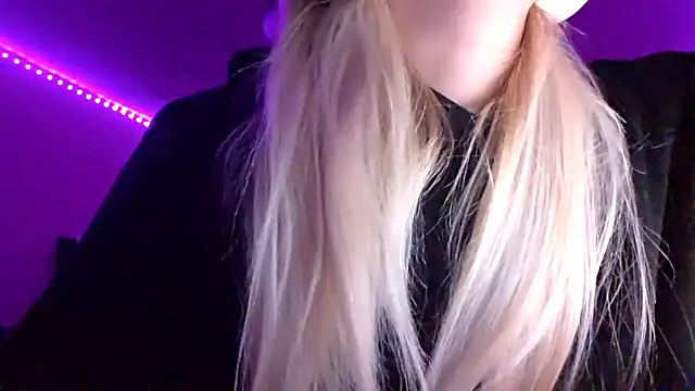 KarinRobertson online show from 11.24.25