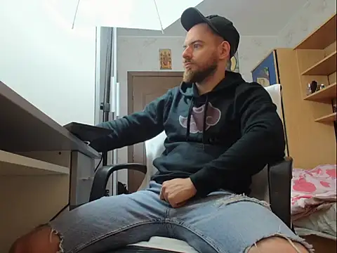 Ryanstone  online show from 11.17.25