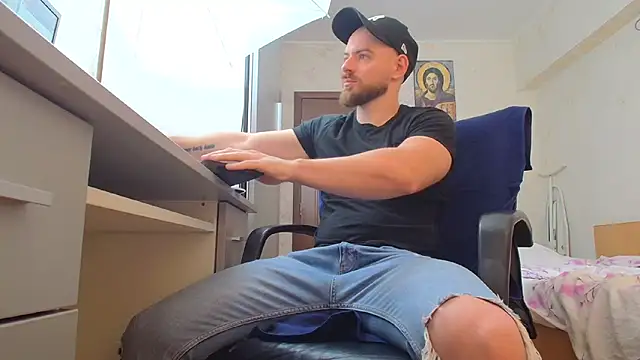Snapshot of Ryanstone_ chatting on 05.20.26 Ryanstone online show from 05.20.26