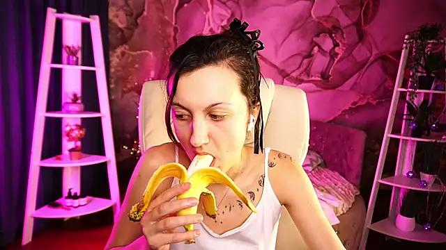 Snapshot of ZafiraMoonn chatting on 03.02.26 ZafiraMoonn online show from 03.02.26