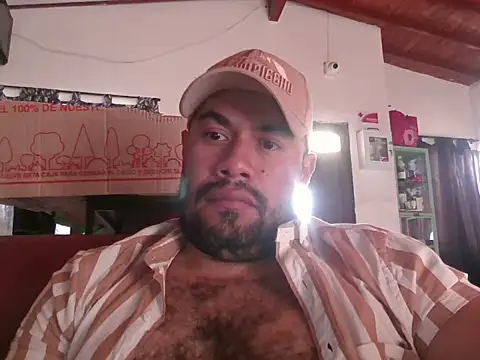 Snapshot of Ramses_36 chatting on 06.17.26 Ramses 36 online show from 06.17.26