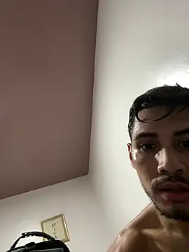 Snapshot of meninadeparis chatting on 02.04.26 meninadeparis online show from 02.04.26