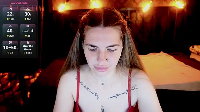 DanielaReign online show from 04.04.26