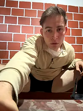 AlexanderBianchi2 online show from 11.21.25