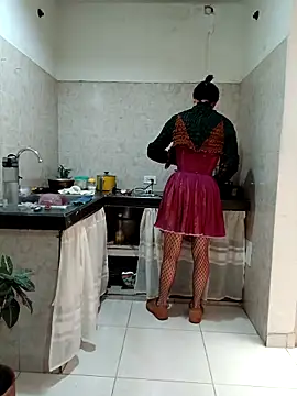 PaulinaLondra2 online show from 11.12.25