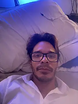 Snapshot of Antoniobiague chatting on 02.15.26 Antoniobiague online show from 02.15.26