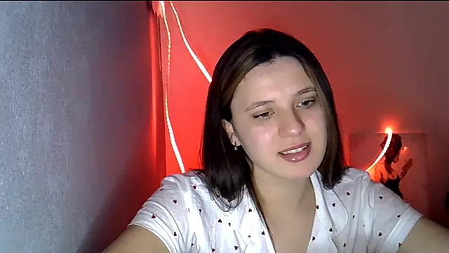 Snapshot of KiraHoney chatting on 02.08.26 KiraHoney online show from 02.08.26