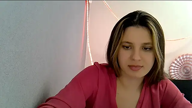 Snapshot of KiraHoney chatting on 02.24.26 KiraHoney online show from 02.24.26
