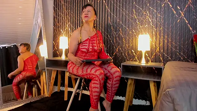 clara heat online show from 02.07.26