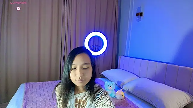 lihnpham online show from 11.20.25