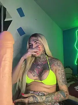 euscarlethotgirl online show from 11.16.25