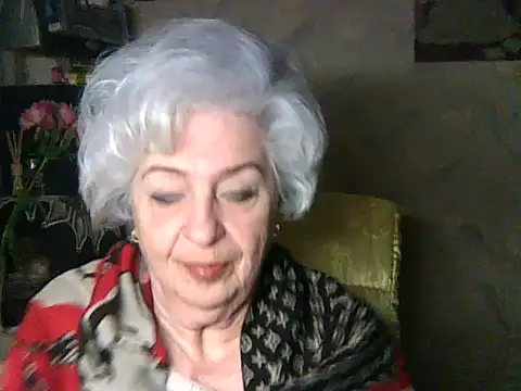 Snapshot of ValeriaKroww chatting on 04.27.26 ValeriaKroww online show from 04.27.26