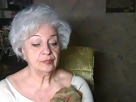 Snapshot of ValeriaKroww chatting on 05.07.26 ValeriaKroww online show from 05.07.26