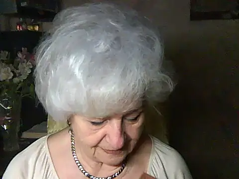 Snapshot of ValeriaKroww chatting on 05.16.26 ValeriaKroww online show from 05.16.26