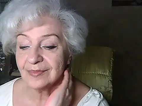 Snapshot of ValeriaKroww chatting on 05.23.26 ValeriaKroww online show from 05.23.26