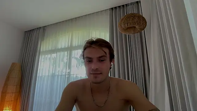 Snapshot of DanteRay chatting on 07.11.26 DanteRay online show from 07.11.26