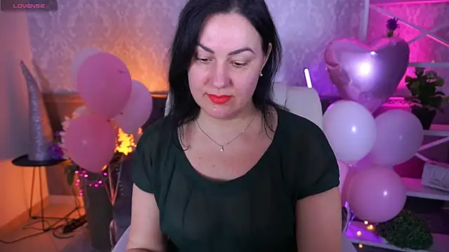 VelvetLuck online show from 02.17.26