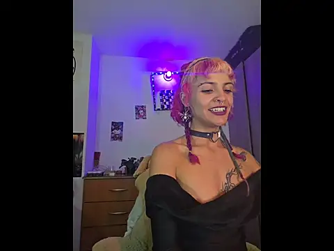 Snapshot of Lila_bratzz chatting on 11.27.25 Lila bratzz online show from 11.27.25