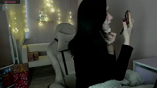 Snapshot of Hanako_Rey chatting on 01.09.26 Hanako Rey online show from 01.09.26