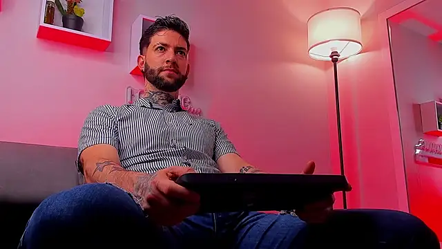 Supreme Alpha online show from 11.23.25