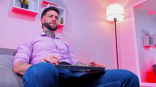 Supreme Alpha online show from 11.25.25