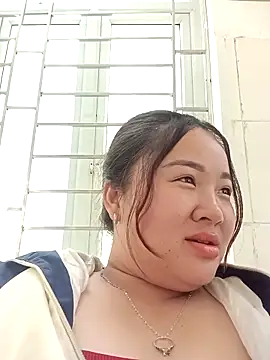 Bee-bgolden online show from 11.14.25