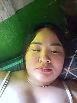 Bee-bgolden online show from 12.18.25