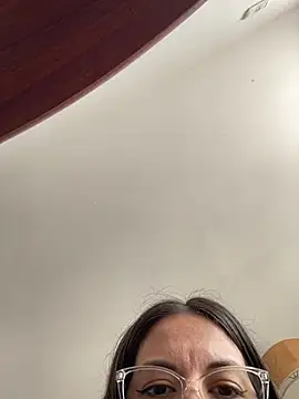 Snapshot of azullove_11 chatting on 03.20.26 azullove 11 online show from 03.20.26