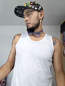 Snapshot of kmerlin chatting on 11.28.25 kmerlin online show from 11.28.25