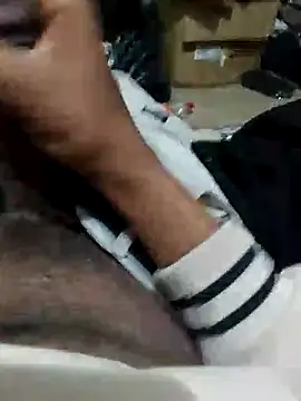 Snapshot of akram306 chatting on 02.13.26 akram306 online show from 02.13.26