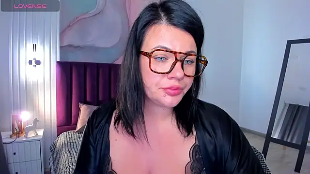 TiffanyDoyle online show from 11.19.25