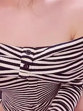 Snapshot of GirlNaughtyFull chatting on 12.04.25 GirlNaughtyFull online show from 12.04.25