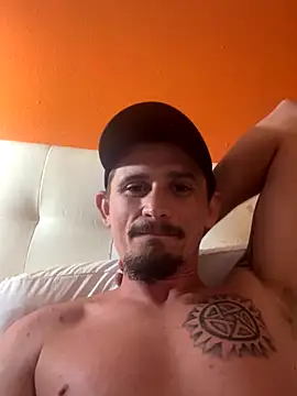 Snapshot of Captain_Hook420 chatting on 11.04.25 Captain Hook420 online show from 11.04.25