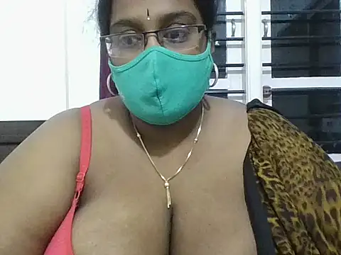 hootypriya online show from 12.22.25