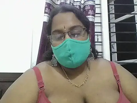 hootypriya online show from 01.12.26