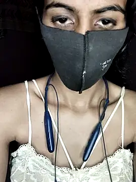 Snapshot of Thaper_Meera2 chatting on 11.09.25 Thaper Meera2 online show from 11.09.25