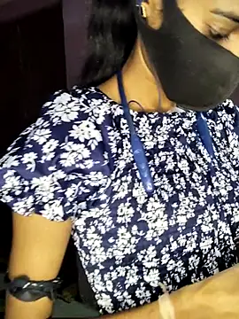 Snapshot of Thaper_Meera2 chatting on 11.20.25 Thaper Meera2 online show from 11.20.25