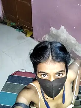 Snapshot of Thaper_Meera2 chatting on 11.27.25 Thaper Meera2 online show from 11.27.25