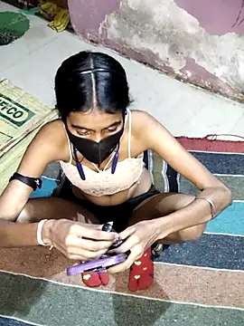 Snapshot of Thaper_Meera2 chatting on 11.29.25 Thaper Meera2 online show from 11.29.25