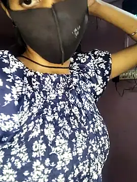 Snapshot of Thaper_Meera2 chatting on 12.16.25 Thaper Meera2 online show from 12.16.25