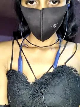 Snapshot of Thaper_Meera2 chatting on 12.17.25 Thaper Meera2 online show from 12.17.25