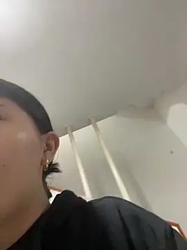 violettabond online show from 12.16.25