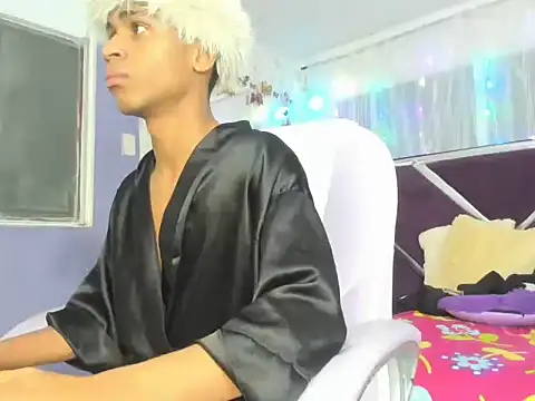 Snapshot of Santy_bigcock_01 chatting on 11.09.25 Santy bigcock 01 online show from 11.09.25