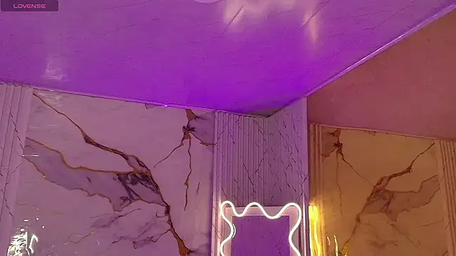 PEACHY TAY online show from 03.19.26