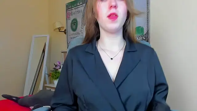 Nesie-Stoun online show from 12.22.25