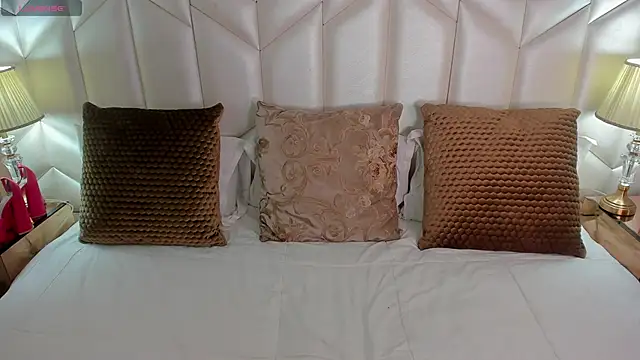 Bella  carther online show from 11.10.25