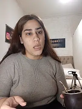 Snapshot of nahiarabiel33 chatting on 06.15.26 nahiarabiel33 online show from 06.15.26