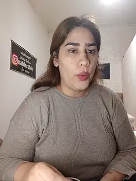 Snapshot of nahiarabiel33 chatting on 06.16.26 nahiarabiel33 online show from 06.16.26