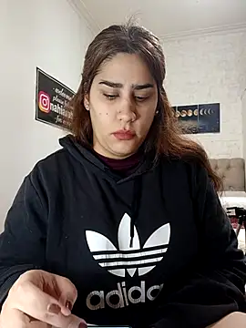 Snapshot of nahiarabiel33 chatting on 06.24.26 nahiarabiel33 online show from 06.24.26